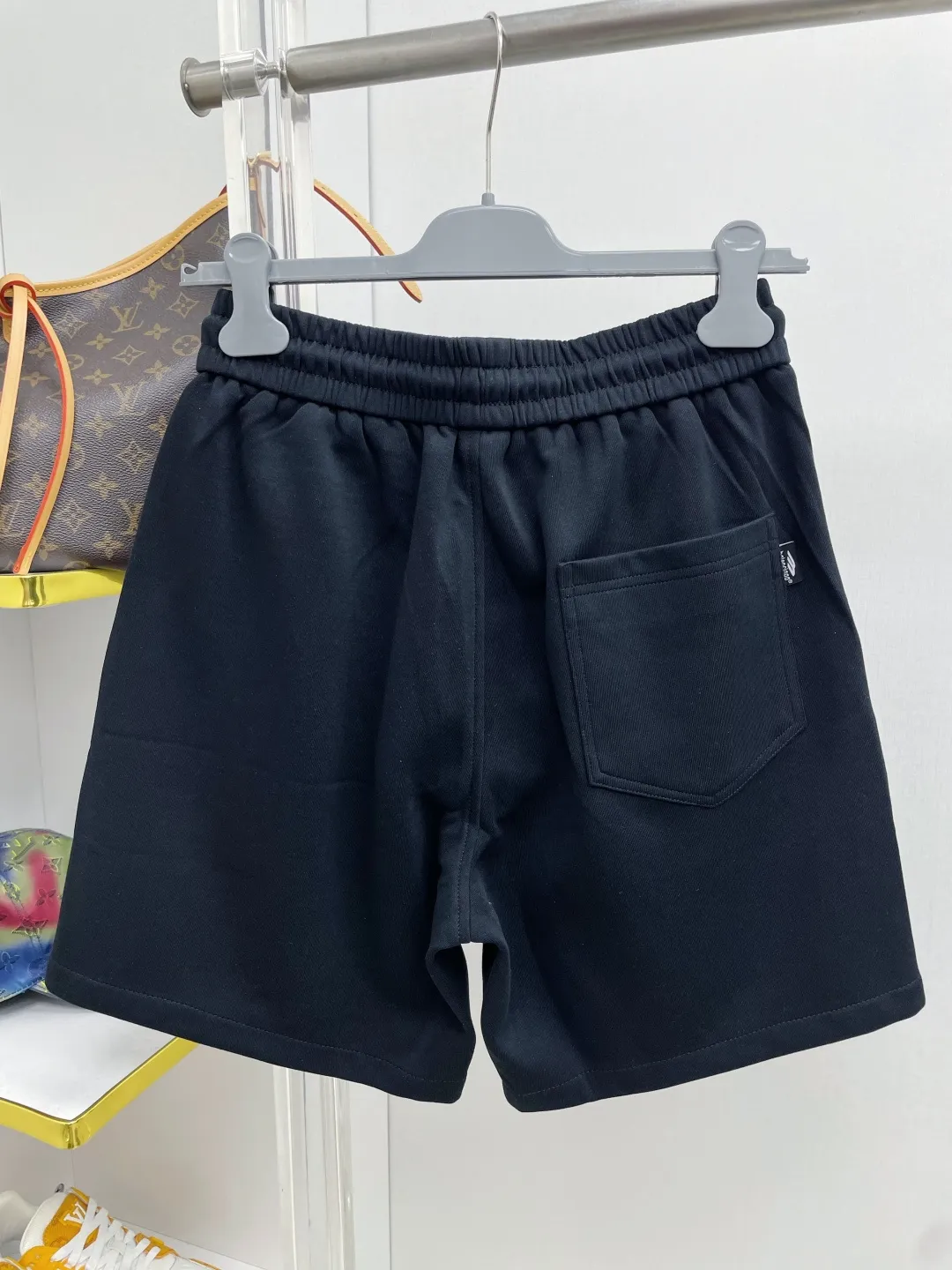 Bal Paris 2026 summer New Arrival embroidered letters 🪡 brand LOGO casual shorts DD are on sale simultaneously on the official website. Brand Classic LOGO casual pants, customized fabrics, excellent comfort and strong touch. Highly recognisable, perfect appearance and craftsmanship. Size:M-3XL